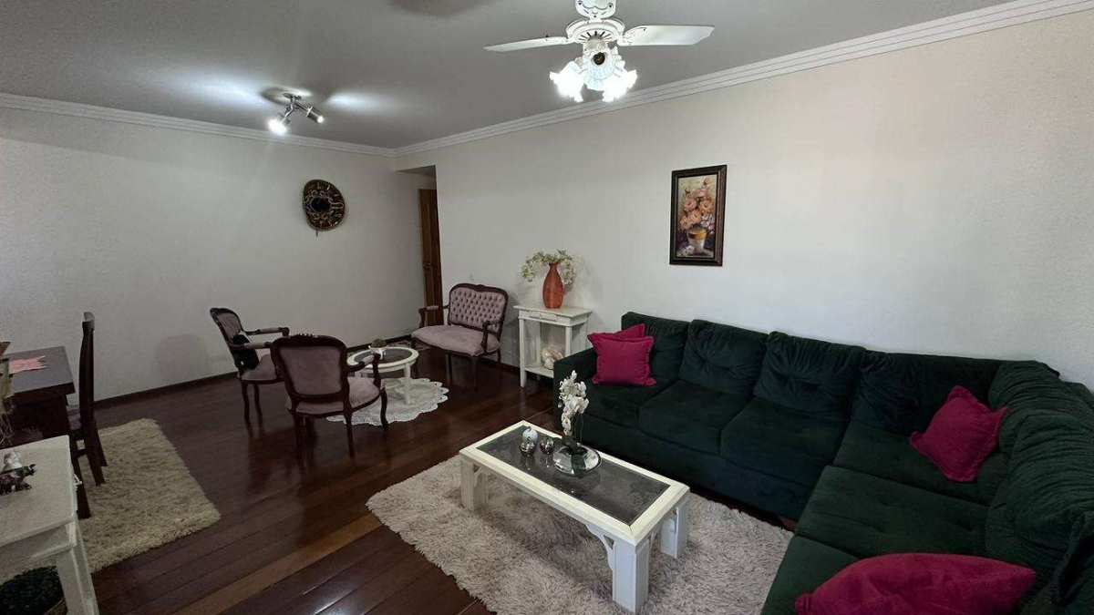 Apartamento à venda com 3 quartos, 227m² - Setor Sul,Goiânia