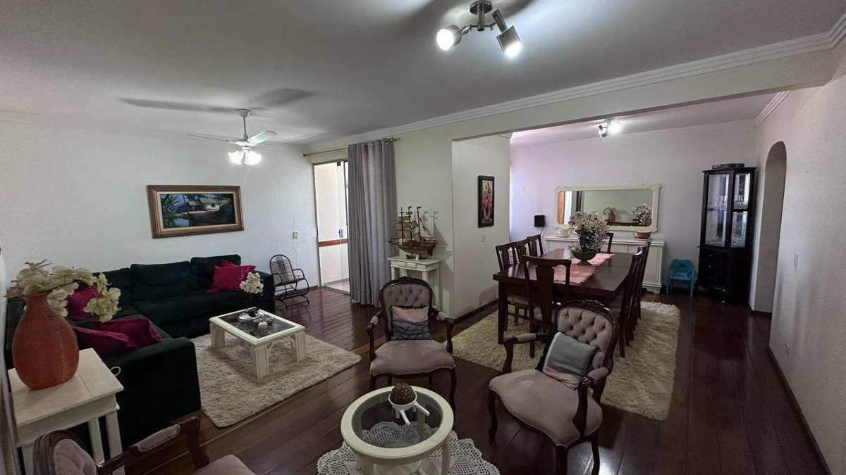Apartamento à venda com 3 quartos, 227m² - Setor Sul,Goiânia